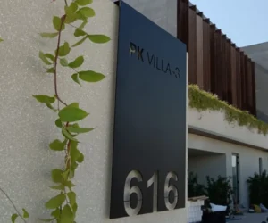 Engraved metal nameplates