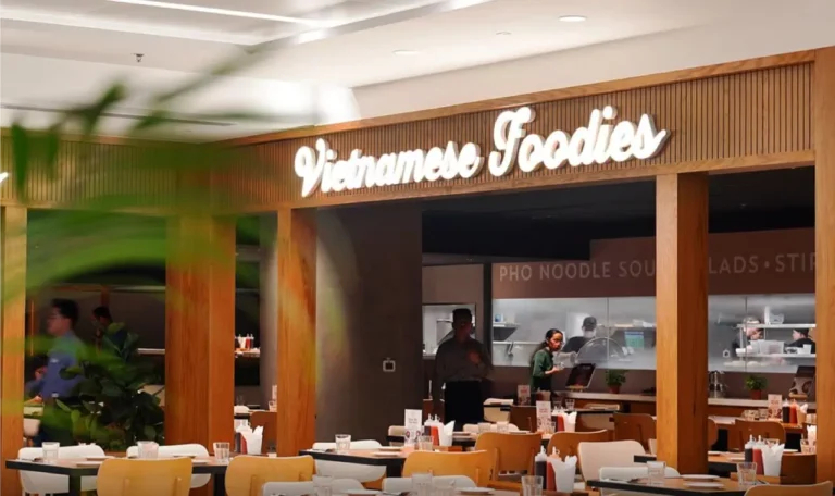 VIETNAMESE FOODIES – DIFC signage by Metroplus