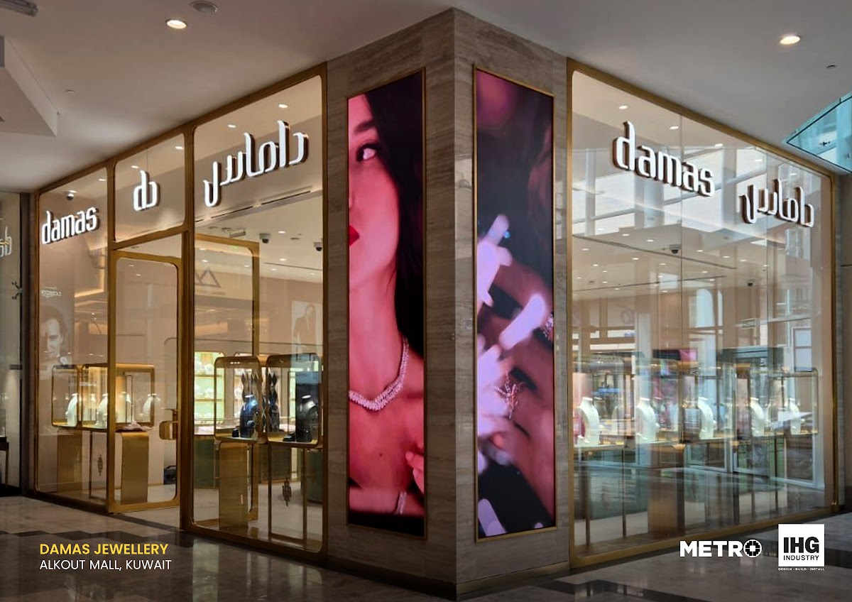 Corner Storefront with Digital Screens for a Kuwait Jewellery Flagship - Metroplus detail view