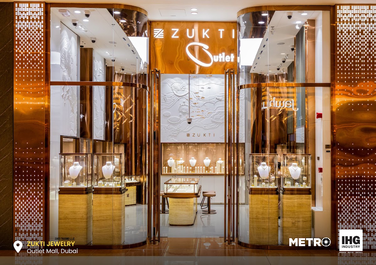 Sculptural Coastal-Themed Facade for a Jewellery Outlet - Metroplus detail view