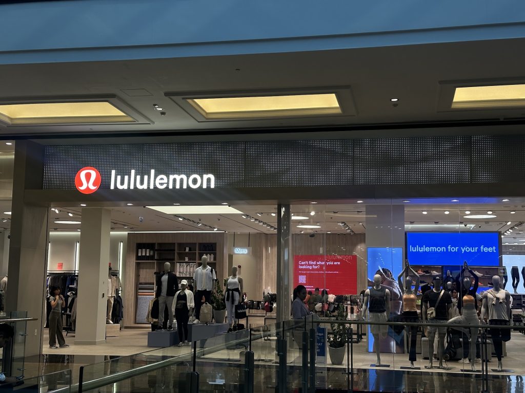 Lululemon, Mall of the Emirates