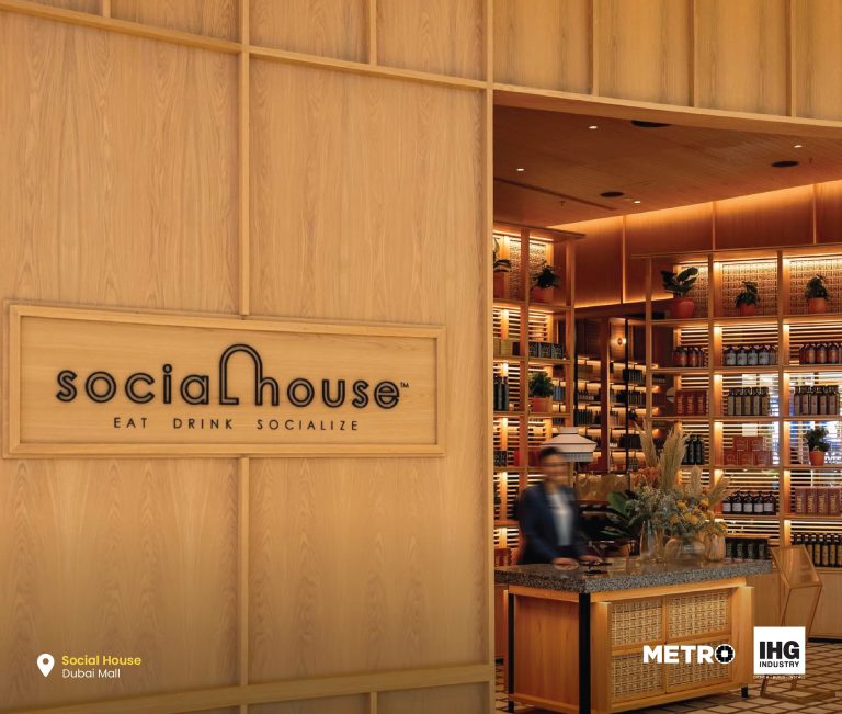 Social House, Dubai Mall signage by Metroplus