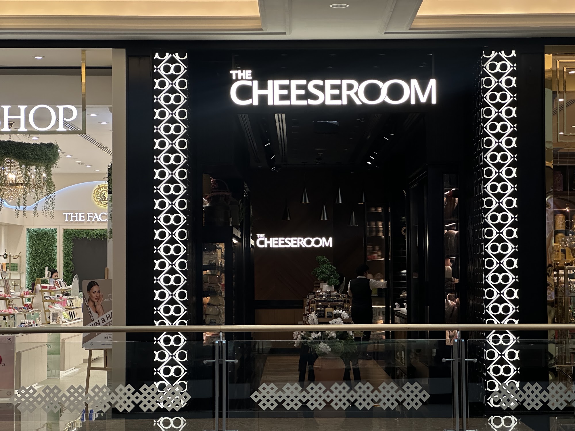 The Cheeseroom, Mall of the Emirates - Project Photo 5