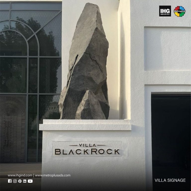 Villa BlackRock Name Sign